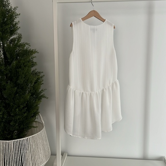 1 State Flowy Tank Top - Picture 2 of 3